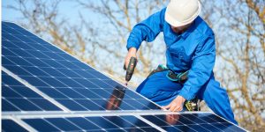 Installation Maintenance Panneaux Solaires Photovoltaïques à Escragnolles